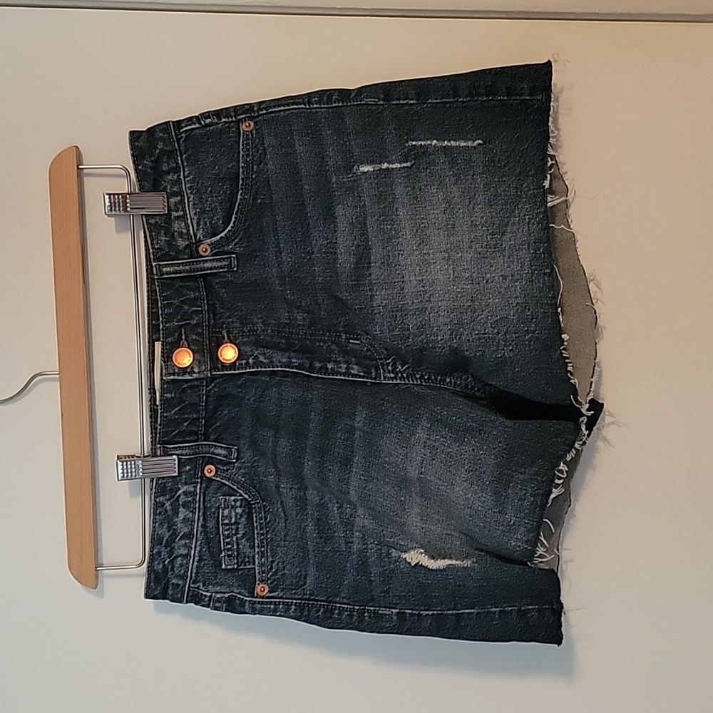 Universal Thread Jean Short